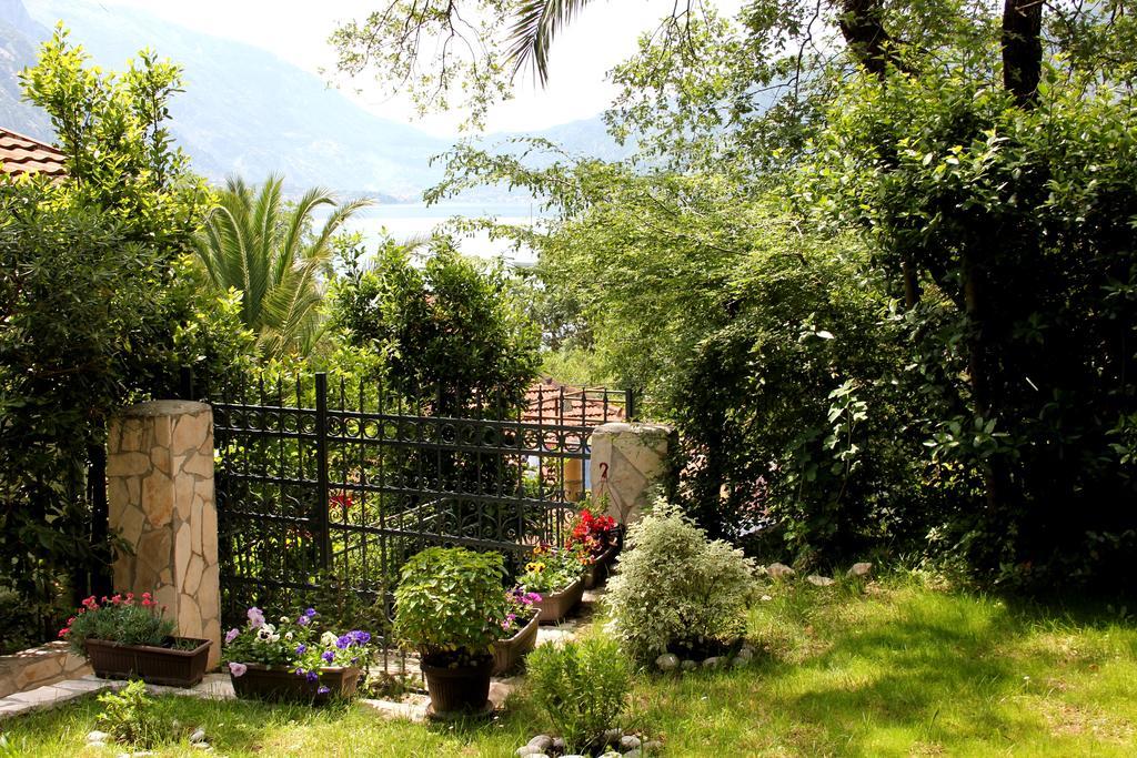 Silence Villa Kotor Bagian luar foto